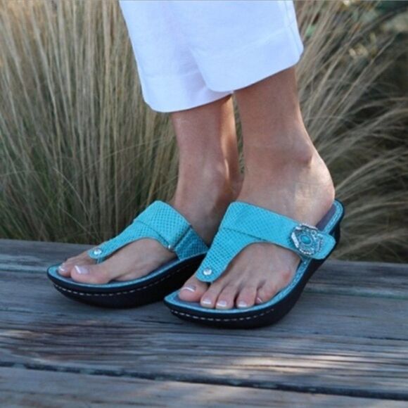 Alegria Carina Turquoise Aloha Mermaid Shimmer Floral Flip Flop Comfort Sandals - Picture 1 of 10